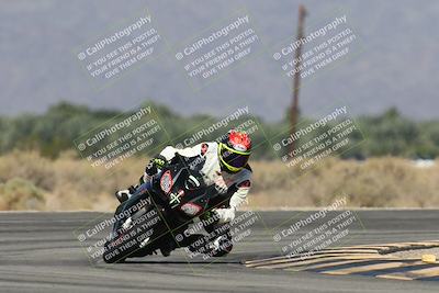 media/Oct-13-2025-Moto Forza (Mon) [[a66d839500]]/2-A Group/Session 3 (Turn 16)/